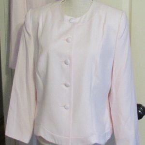 Beautiful Pale Pink HENRY LEE 2-Piece Skirt Suit  Size 10